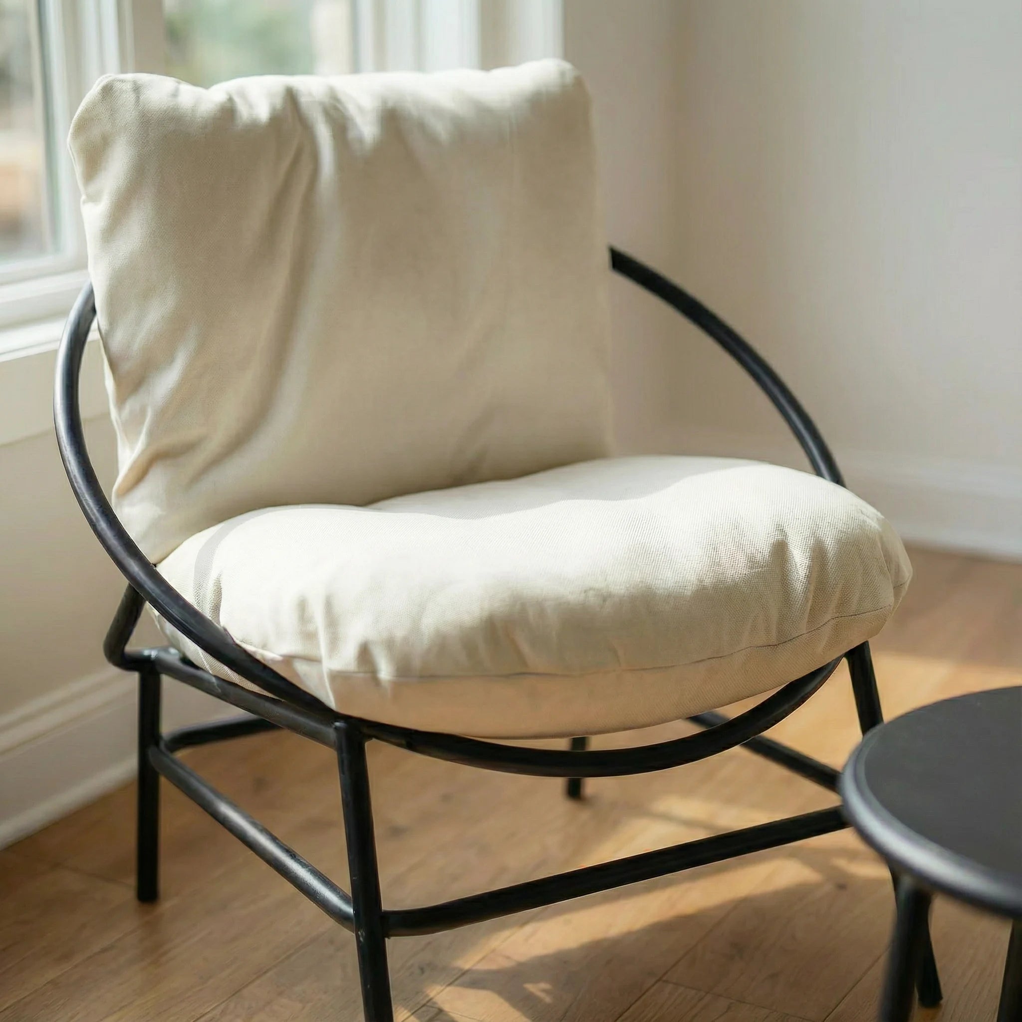 Liora Chair