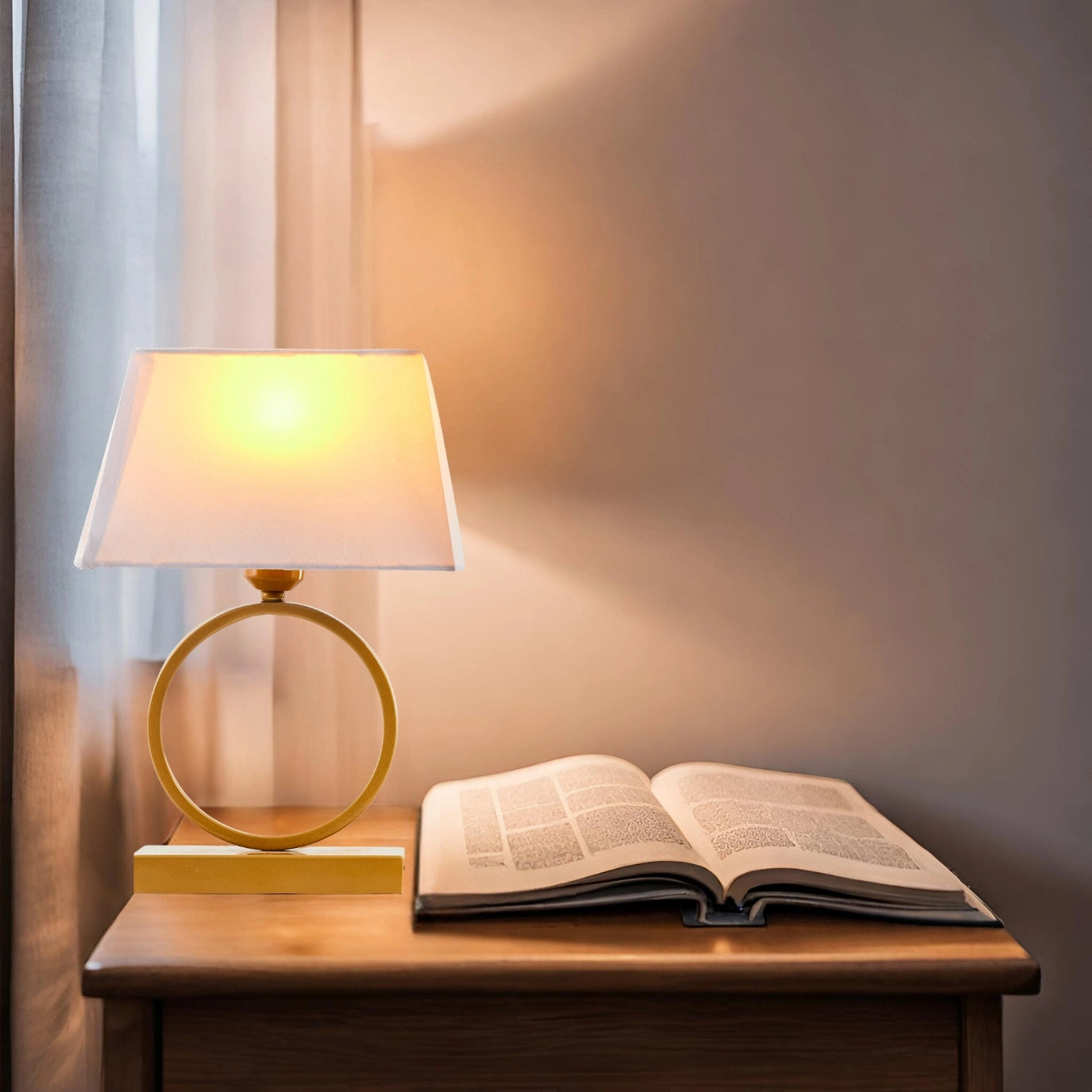 Bloom Table Lamp